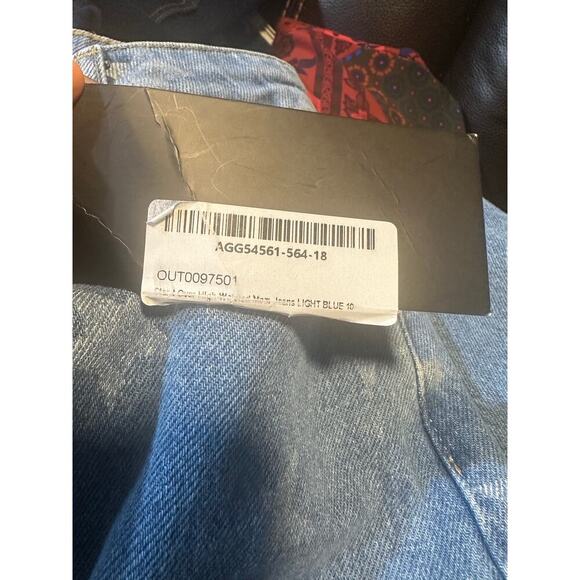 Nasty Gal Womens High Waisted Mom Jeans Size 6 light Wash Blue Denim Star Print - Picture 7 of 7